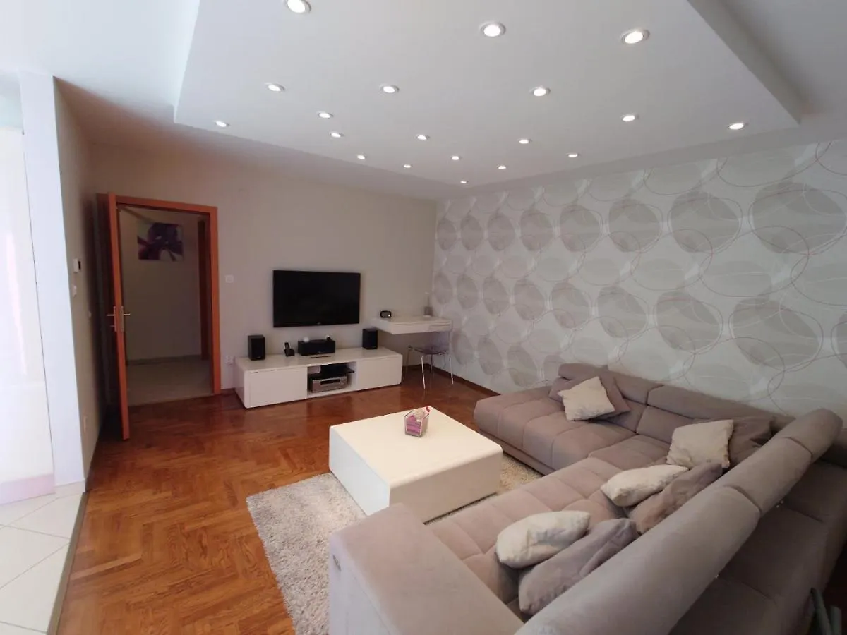Apartman Mare Nostrum**** Apartment Rijeka 0*,  Croatia
